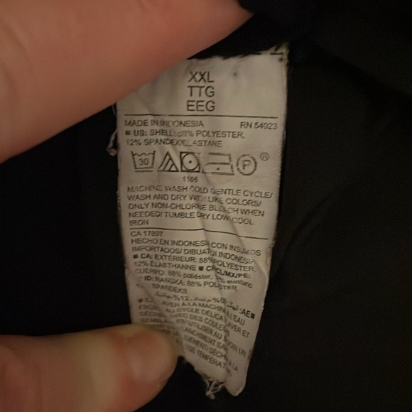 EUC Women’s Old Navy stretch tech pants in black. Size XXL. - Picture 5 of 6